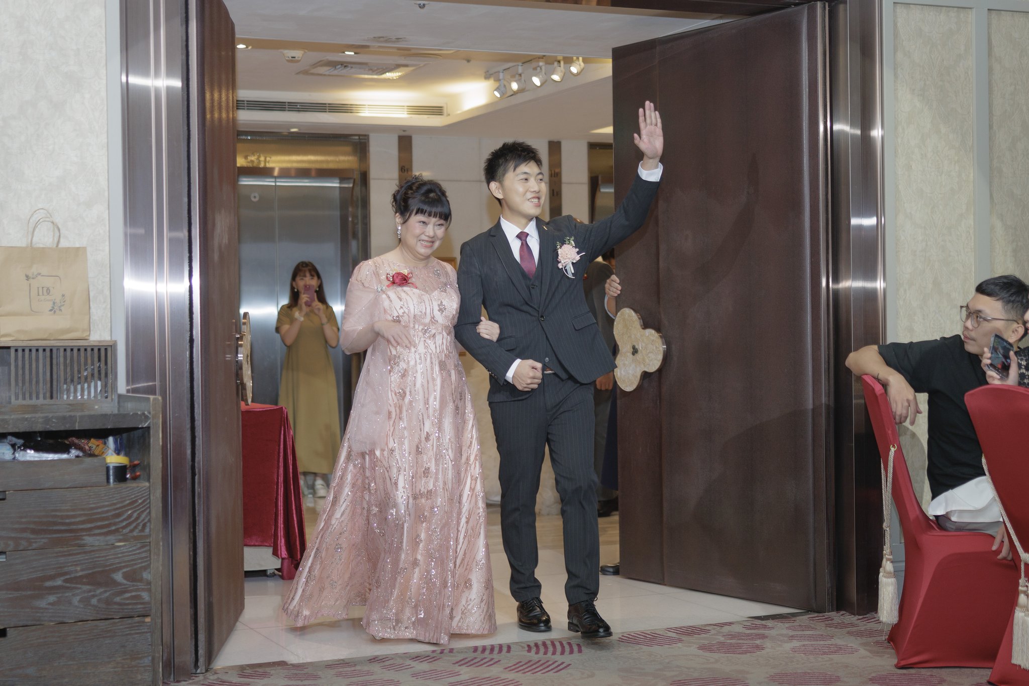 思怡與翰瑜｜婚宴進場與交手｜翰品酒店婚禮紀錄｜深呼吸影像 135