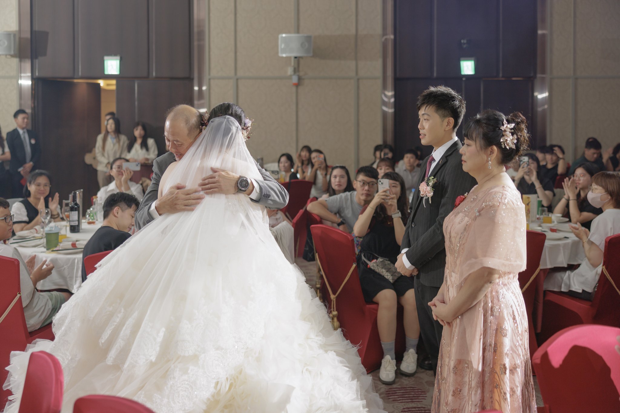 思怡與翰瑜｜婚宴進場與交手｜翰品酒店婚禮紀錄｜深呼吸影像 146