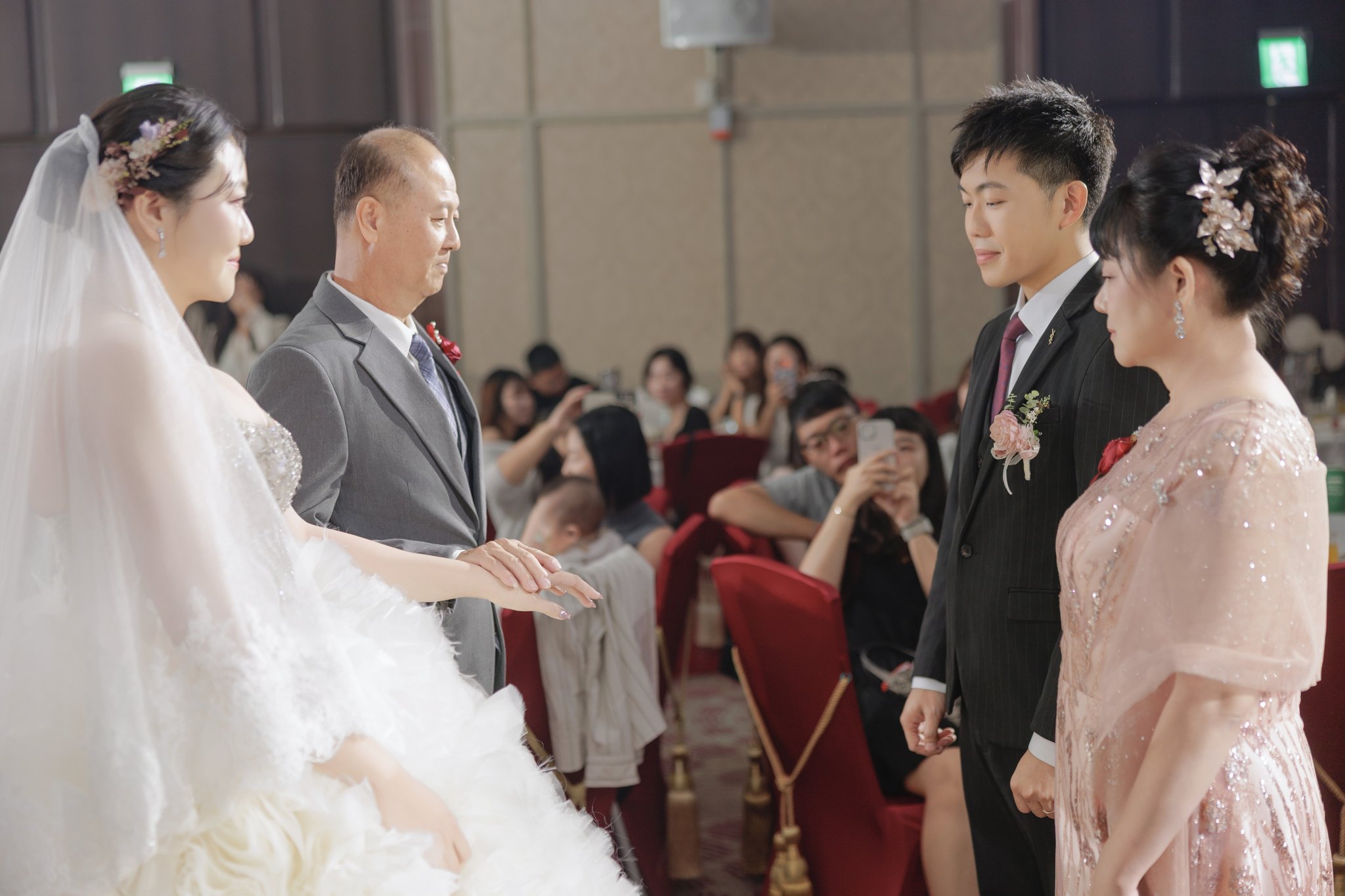 思怡與翰瑜｜婚宴進場與交手｜翰品酒店婚禮紀錄｜深呼吸影像 147