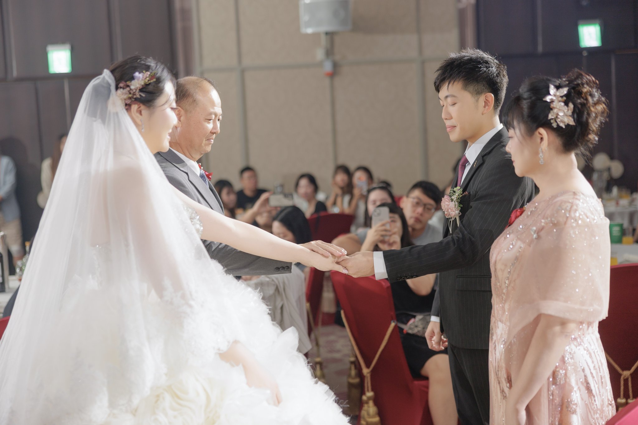 思怡與翰瑜｜婚宴進場與交手｜翰品酒店婚禮紀錄｜深呼吸影像 148