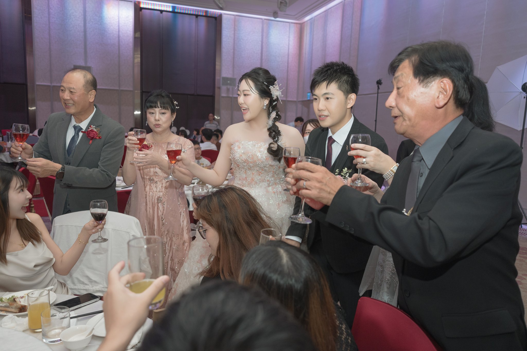 思怡與翰瑜｜二進互動與敬酒｜翰品酒店婚禮紀錄｜深呼吸影像 215